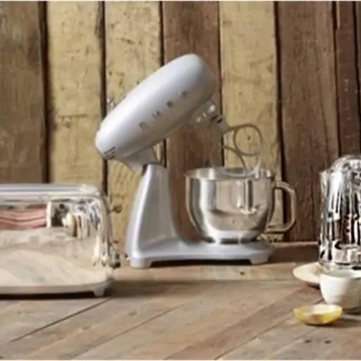 Smeg KLF04SSEU Kettle Review: a stylish temperature-control kettle that’s more about looks than value