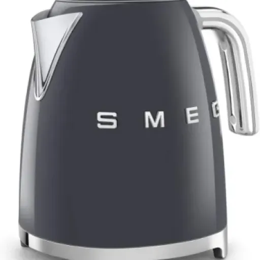 Smeg 50’s Style Jug Kettle Review: retro looks, modern performance, chunky price