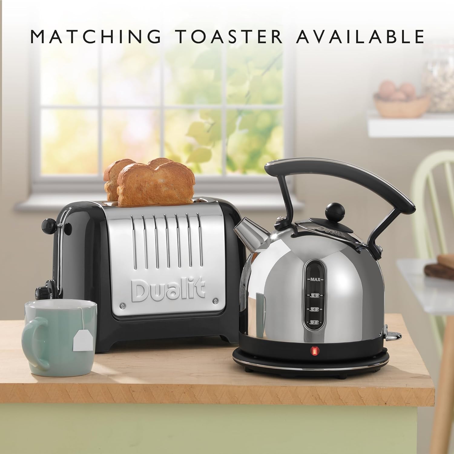 Dualit Lite Dome Kettle - 2L Kettle - Polished with Black Trim, High Gloss Finish - Fast Boiling - Large Handle - 7275 2 Litres