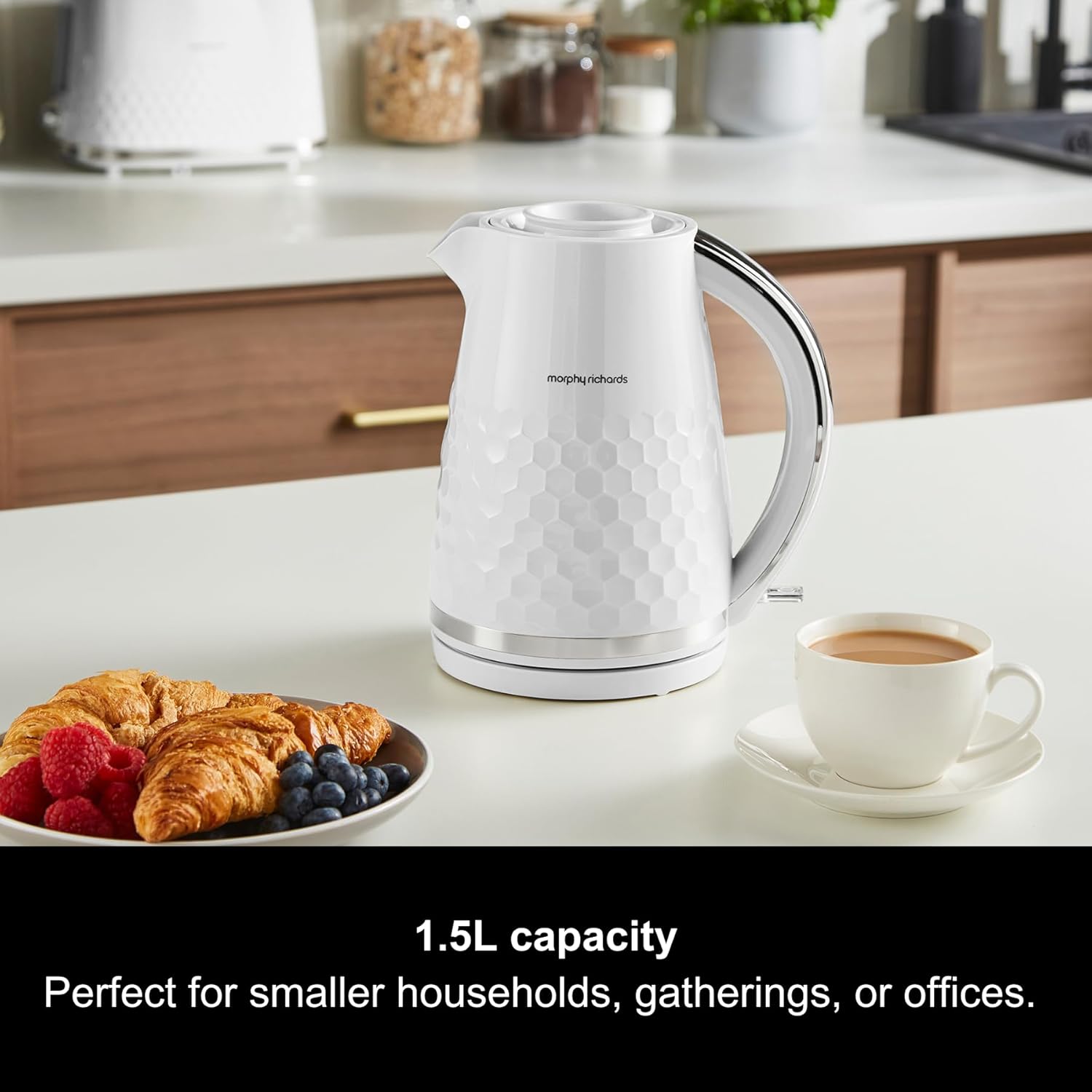 Hive Kettle, 1.5L, Easy Fill System, Enhanced Waterspout, 3KW Rapid Boil, 360 Degree Base, Limescale Filter, Water Viewing Window, White, 108274 1.5 Litres White