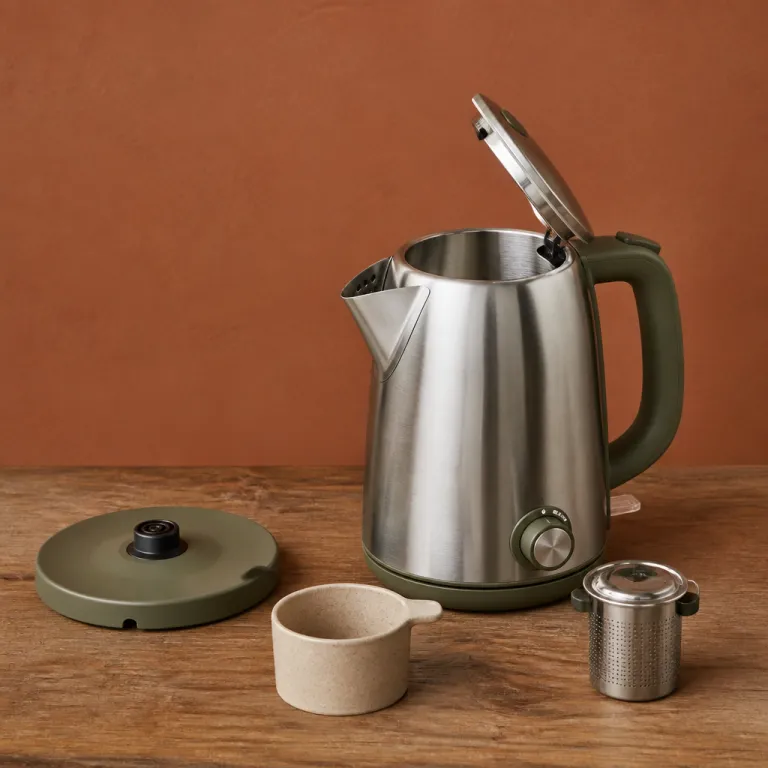 Choosing a cordless electric kettle for precise, safe stainless steel boiling